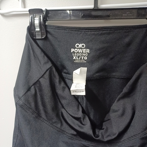 Black Legging - Picture 4 of 4